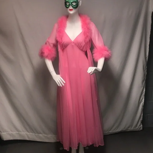 REAL VINTAGE1920’S FRENCH BONWIT & TELLER NIGHTGOWN & ROBE SHOWCASE MUSEUM
